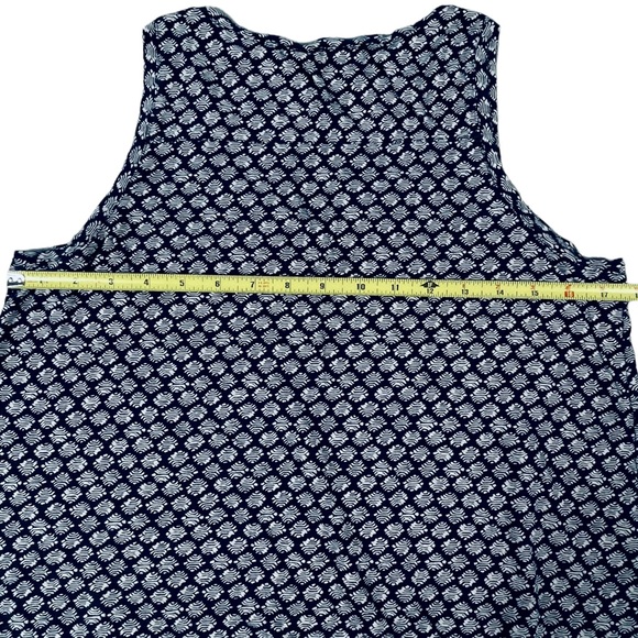 Ann Taylor Loft size small navy blue & white sleeveless top, lace around bottom - Picture 13 of 14